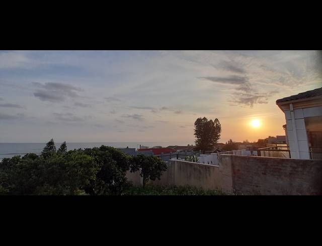 1,487M² VACANT LAND FOR SALE IN SEAVIEW